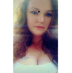 Meet your Posher, Madeline